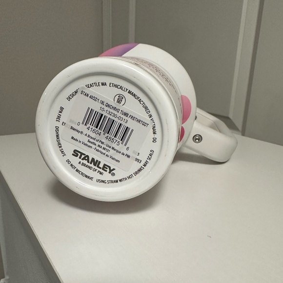 Target x Stanley White Valentine's Day Tumbler - 40 oz - NEW - Picture 5 of 6